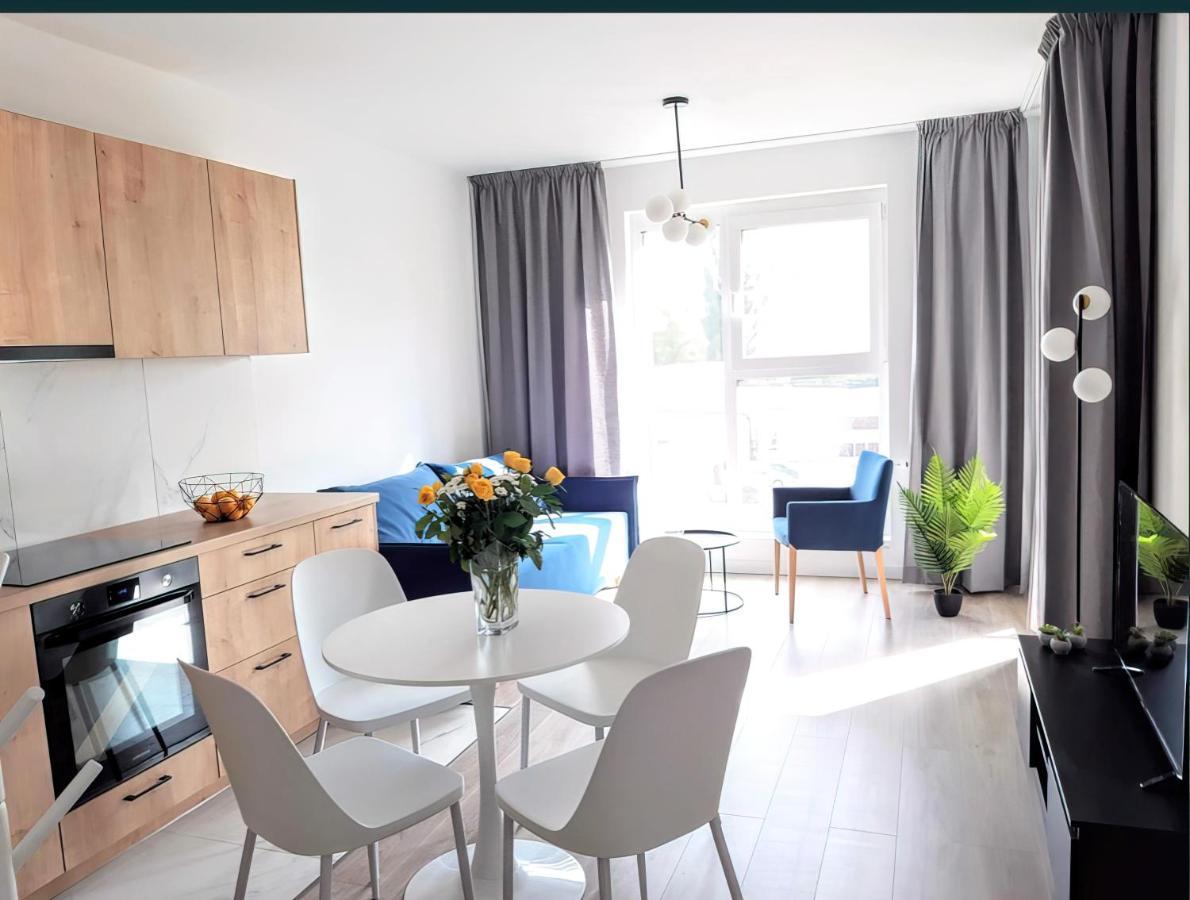 Apartamenty Fuzja - Komfortowe Mieszkania Blisko Centrum Lodzi Garaz Extérieur photo