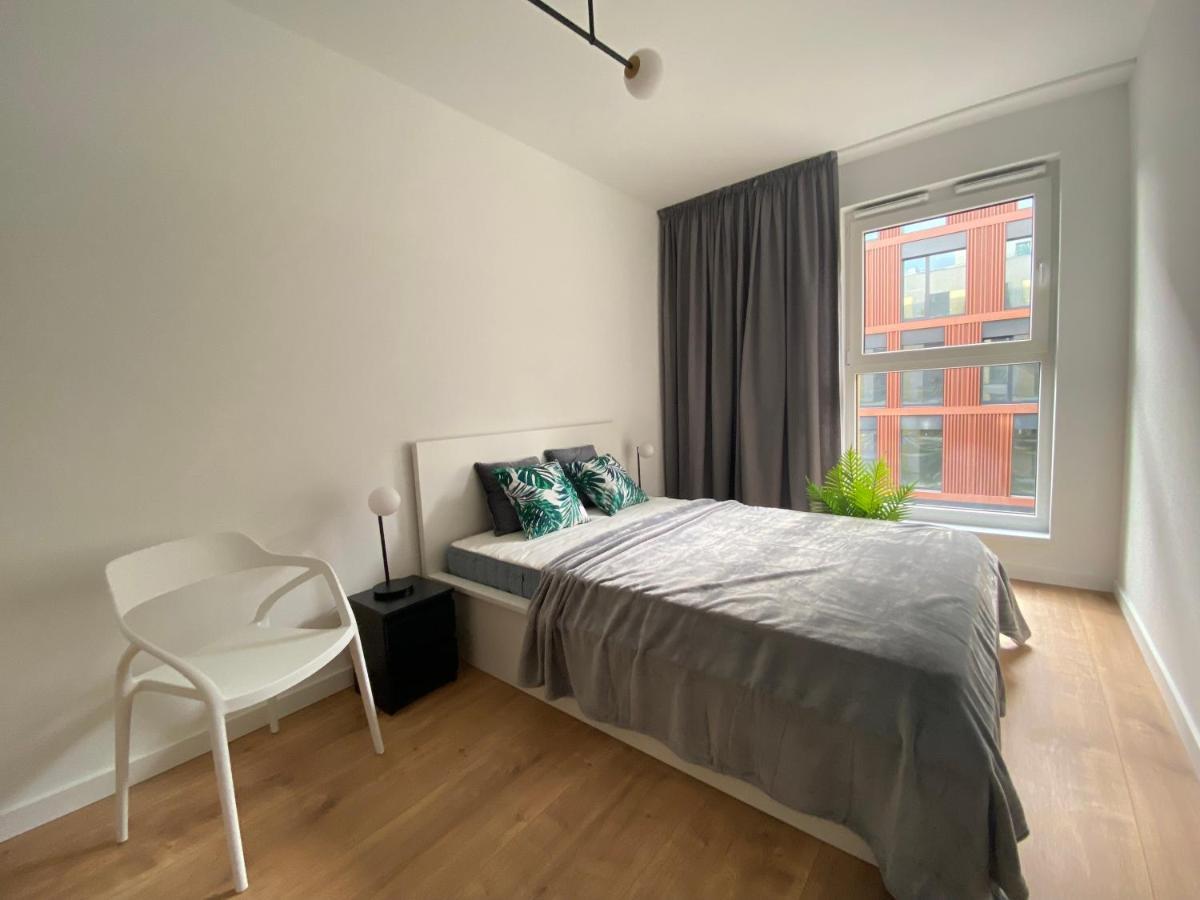 Apartamenty Fuzja - Komfortowe Mieszkania Blisko Centrum Lodzi Garaz Extérieur photo