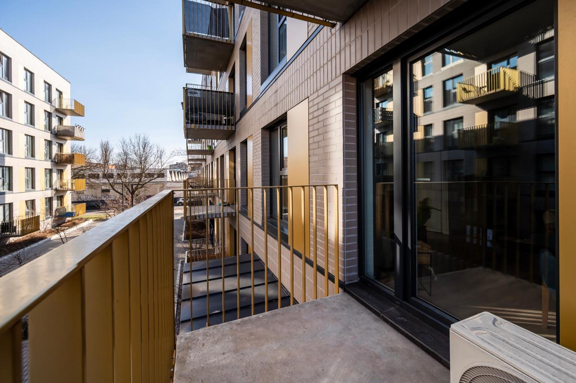 Apartamenty Fuzja - Komfortowe Mieszkania Blisko Centrum Lodzi Garaz Extérieur photo