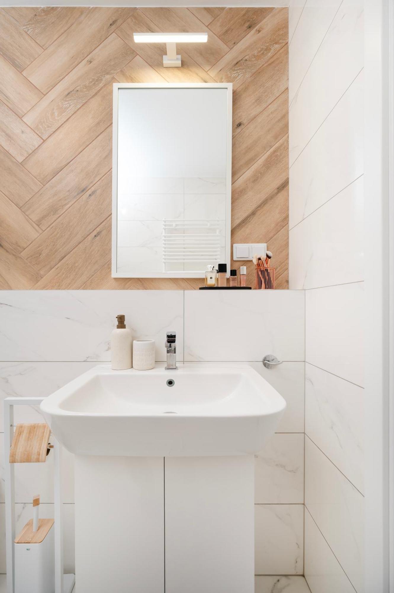 Apartamenty Fuzja - Komfortowe Mieszkania Blisko Centrum Lodzi Garaz Extérieur photo